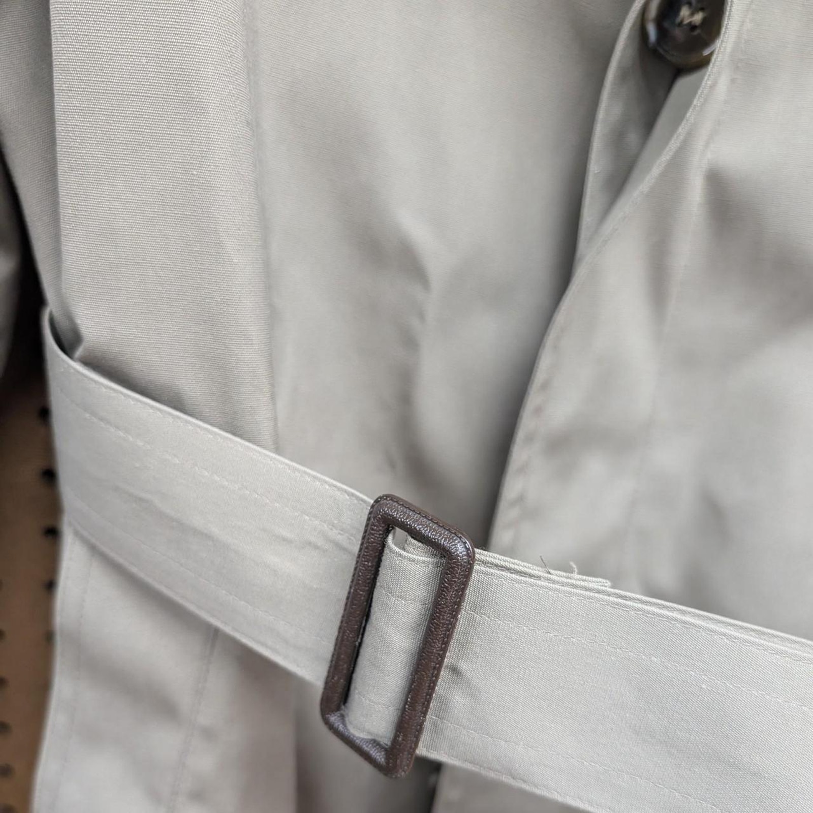 Classic Vintage Tan Trench Coat — image 2 of 8